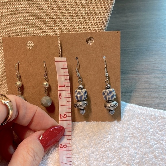 💐5/25 two pair dangle drop blue white barrel gold silver tone earrings - Picture 7 of 9